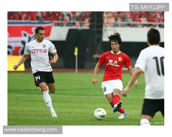 北京羽毛球队在杯赛中的灵活应变能力展现出色表现分析 北京羽毛球队在杯赛中的灵活应变能力展现出色表现分析