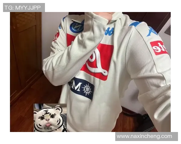 足球明星私服穿搭解析时尚潮流与个性风格的完美结合